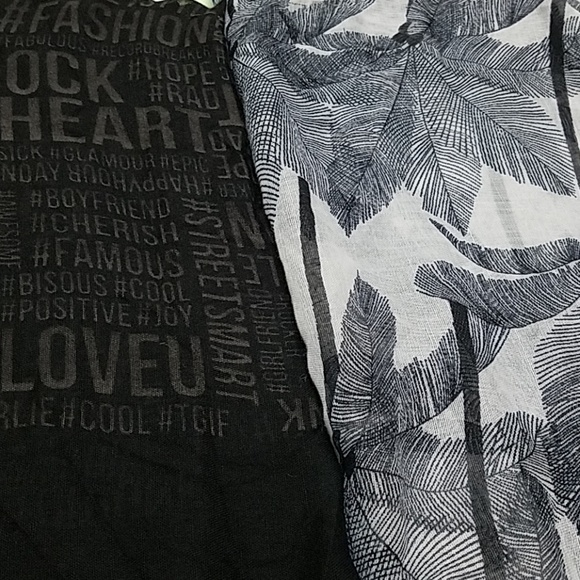 Scarf bundle - Picture 2 of 5